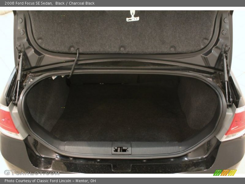 Black / Charcoal Black 2008 Ford Focus SE Sedan