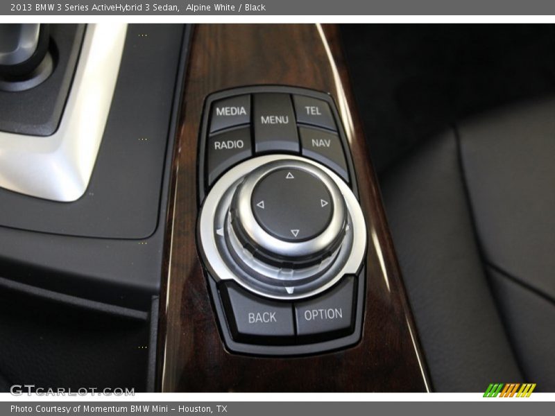 Controls of 2013 3 Series ActiveHybrid 3 Sedan