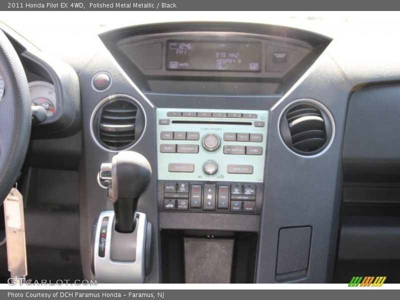 Polished Metal Metallic / Black 2011 Honda Pilot EX 4WD