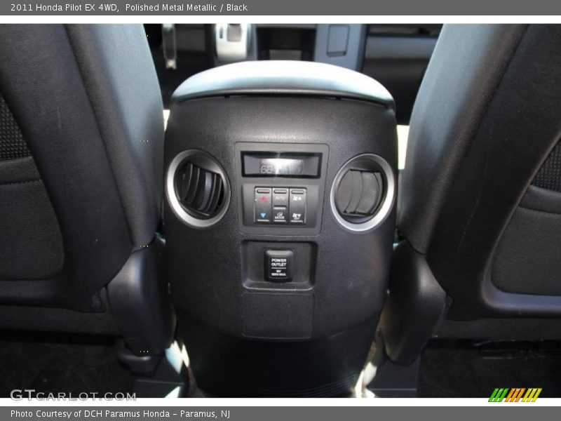 Polished Metal Metallic / Black 2011 Honda Pilot EX 4WD