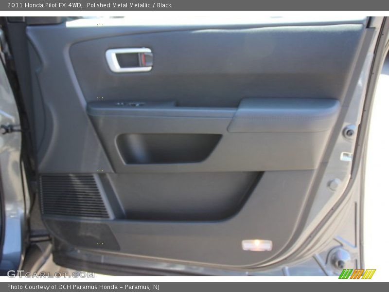 Polished Metal Metallic / Black 2011 Honda Pilot EX 4WD