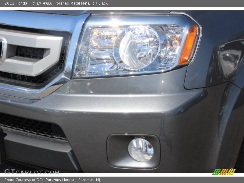 Polished Metal Metallic / Black 2011 Honda Pilot EX 4WD