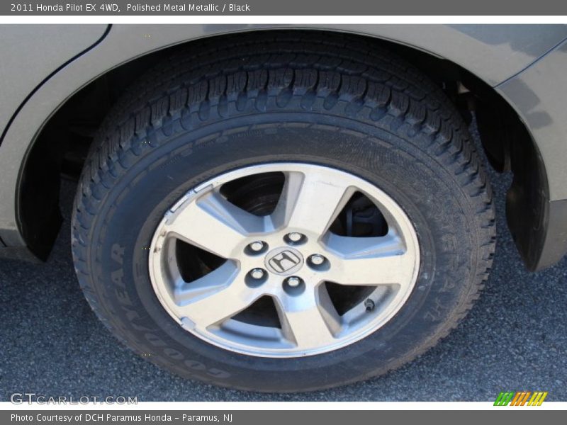 Polished Metal Metallic / Black 2011 Honda Pilot EX 4WD