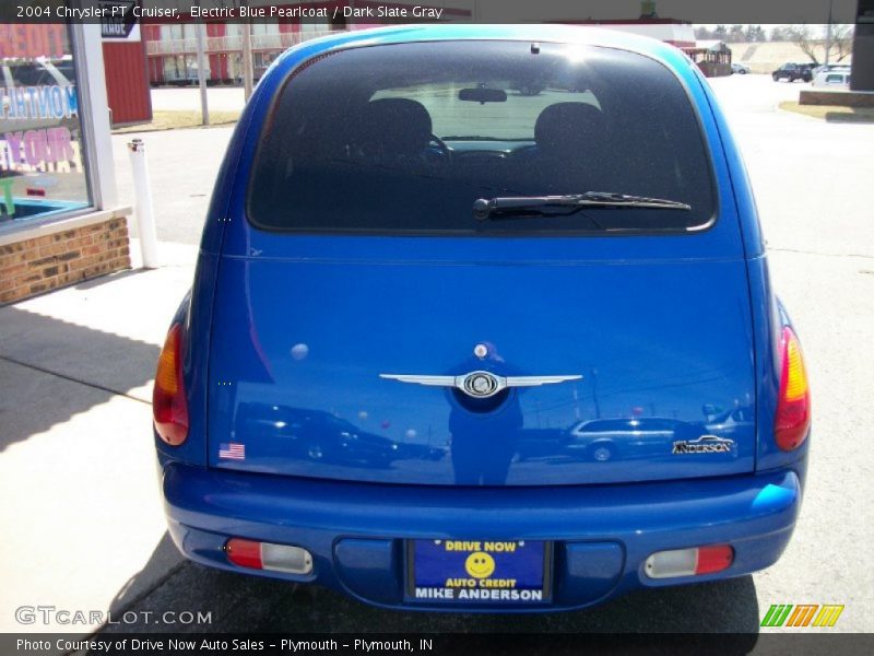 Electric Blue Pearlcoat / Dark Slate Gray 2004 Chrysler PT Cruiser