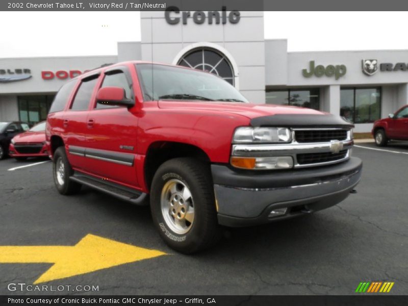 Victory Red / Tan/Neutral 2002 Chevrolet Tahoe LT