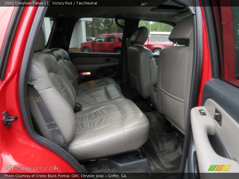Victory Red / Tan/Neutral 2002 Chevrolet Tahoe LT