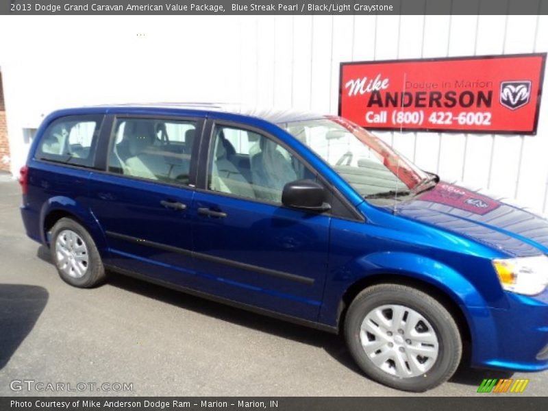 Blue Streak Pearl / Black/Light Graystone 2013 Dodge Grand Caravan American Value Package
