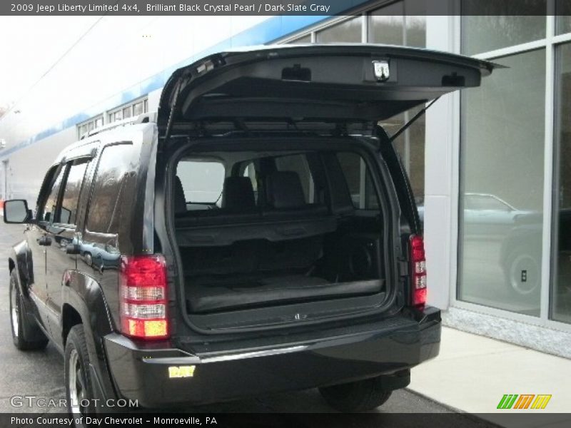 Brilliant Black Crystal Pearl / Dark Slate Gray 2009 Jeep Liberty Limited 4x4