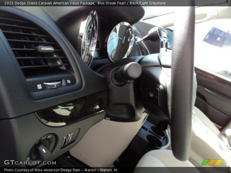 Blue Streak Pearl / Black/Light Graystone 2013 Dodge Grand Caravan American Value Package