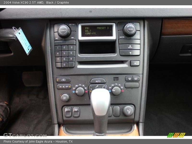 Black / Graphite 2004 Volvo XC90 2.5T AWD