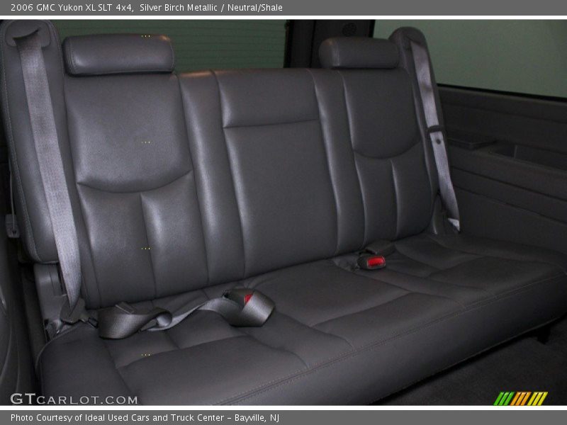 Silver Birch Metallic / Neutral/Shale 2006 GMC Yukon XL SLT 4x4