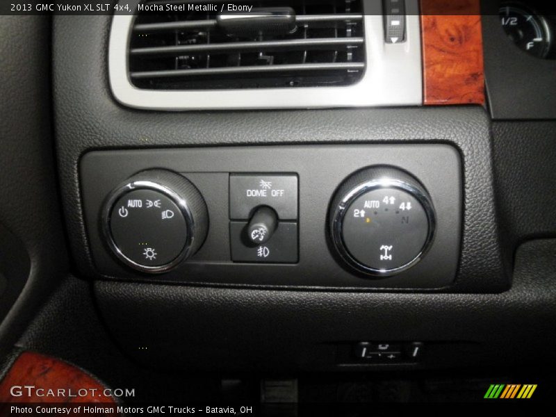 Controls of 2013 Yukon XL SLT 4x4