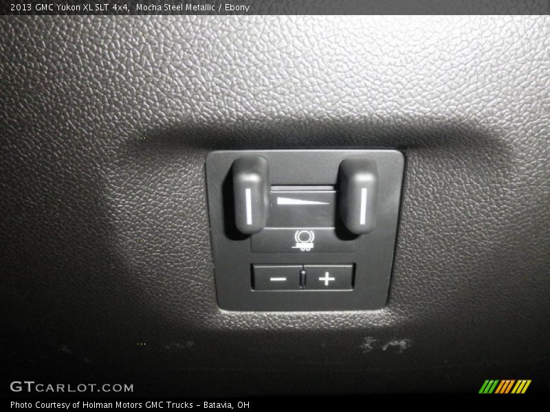 Controls of 2013 Yukon XL SLT 4x4