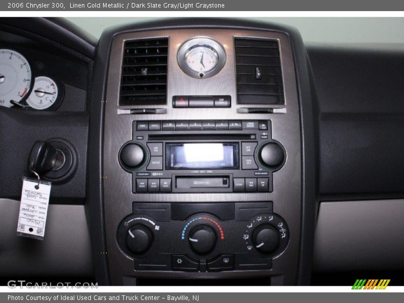 Linen Gold Metallic / Dark Slate Gray/Light Graystone 2006 Chrysler 300
