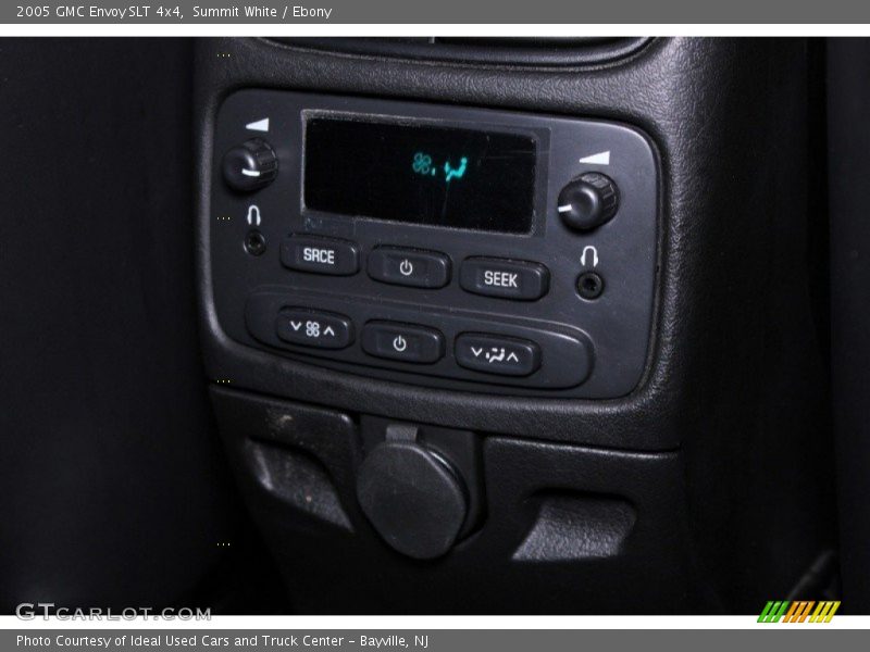 Summit White / Ebony 2005 GMC Envoy SLT 4x4