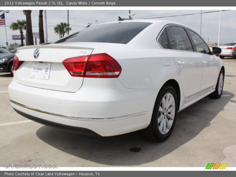 Candy White / Cornsilk Beige 2013 Volkswagen Passat 2.5L SEL