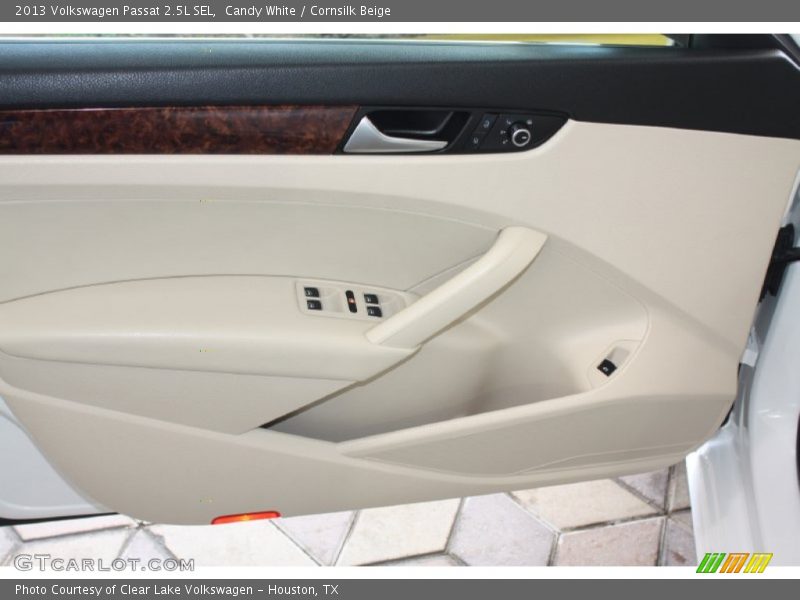 Candy White / Cornsilk Beige 2013 Volkswagen Passat 2.5L SEL
