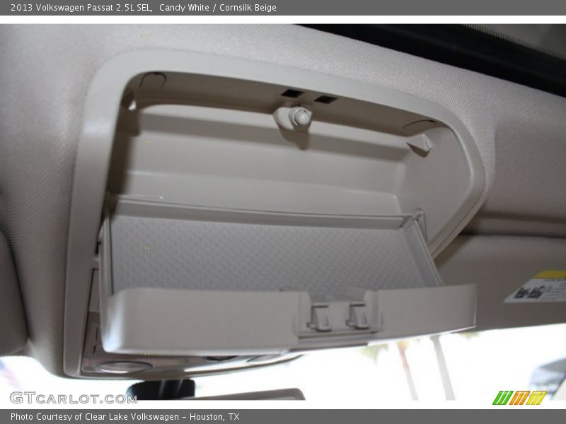 Candy White / Cornsilk Beige 2013 Volkswagen Passat 2.5L SEL