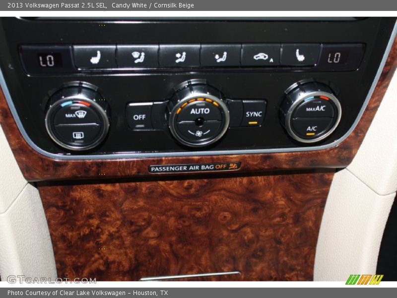 Candy White / Cornsilk Beige 2013 Volkswagen Passat 2.5L SEL
