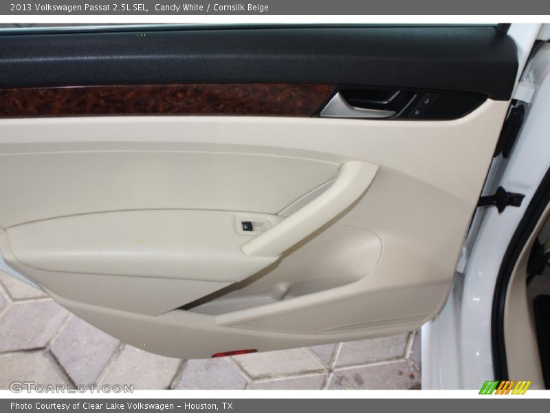 Candy White / Cornsilk Beige 2013 Volkswagen Passat 2.5L SEL