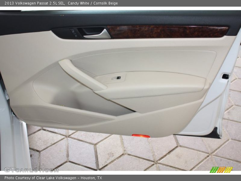 Candy White / Cornsilk Beige 2013 Volkswagen Passat 2.5L SEL
