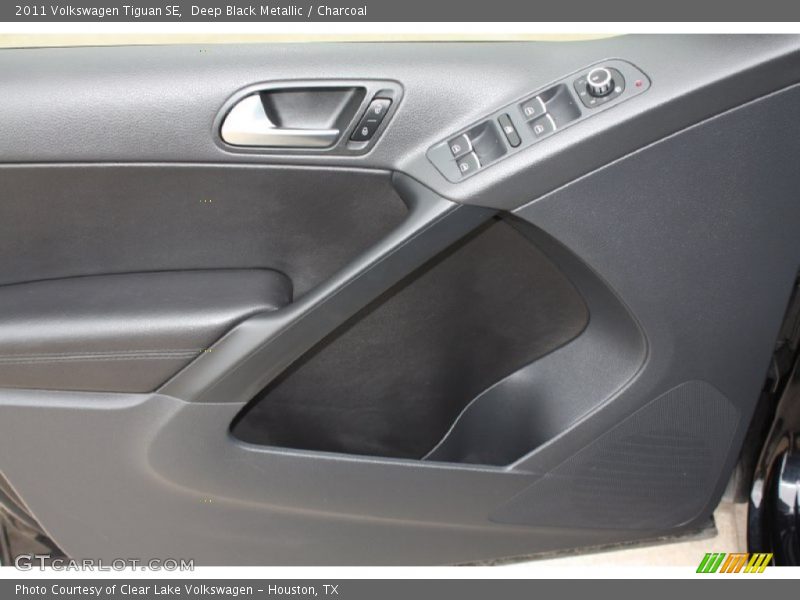 Deep Black Metallic / Charcoal 2011 Volkswagen Tiguan SE