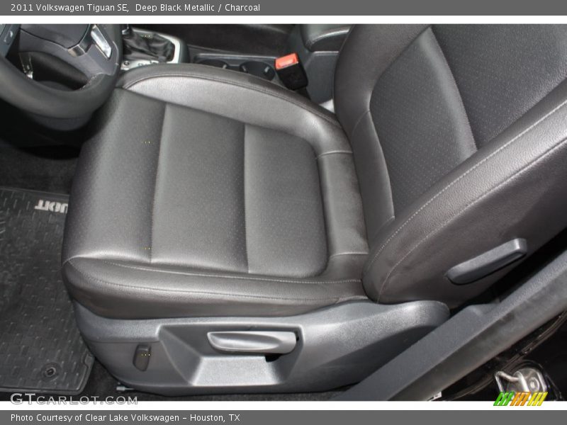 Deep Black Metallic / Charcoal 2011 Volkswagen Tiguan SE