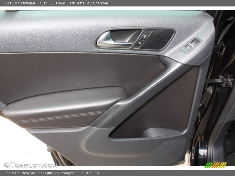 Deep Black Metallic / Charcoal 2011 Volkswagen Tiguan SE