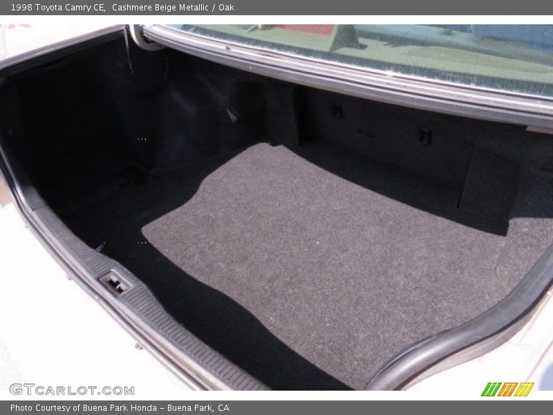 Cashmere Beige Metallic / Oak 1998 Toyota Camry CE