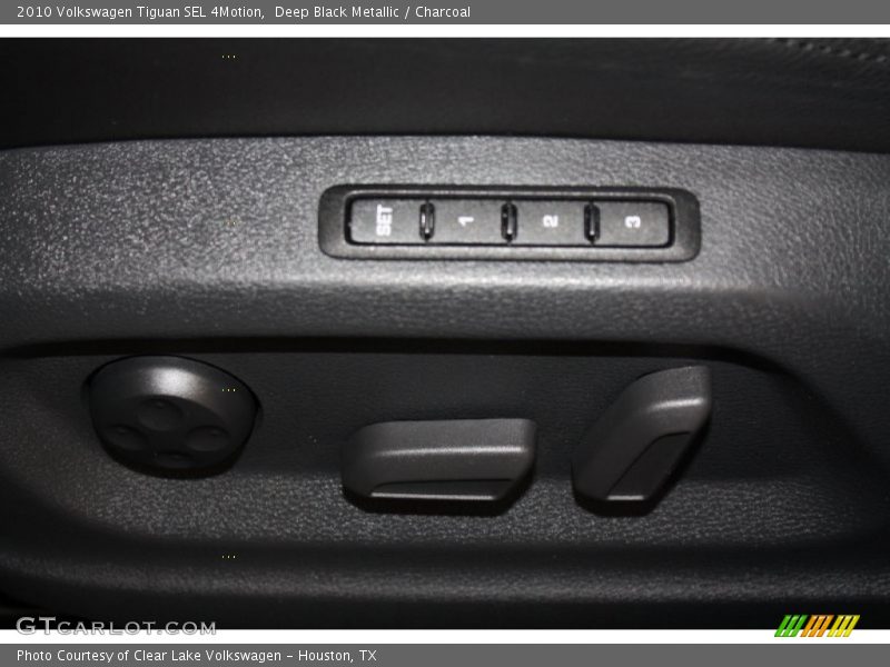 Deep Black Metallic / Charcoal 2010 Volkswagen Tiguan SEL 4Motion