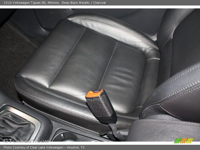 Deep Black Metallic / Charcoal 2010 Volkswagen Tiguan SEL 4Motion