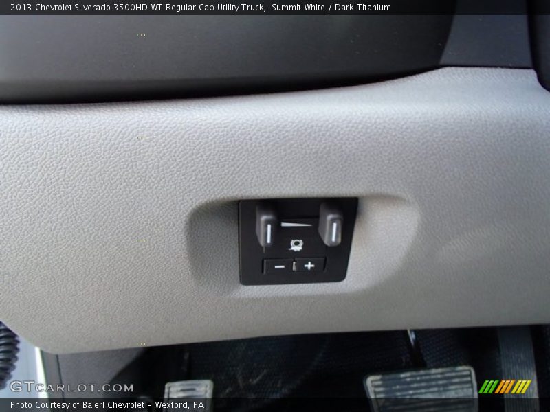 Summit White / Dark Titanium 2013 Chevrolet Silverado 3500HD WT Regular Cab Utility Truck