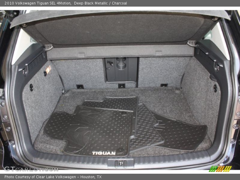 Deep Black Metallic / Charcoal 2010 Volkswagen Tiguan SEL 4Motion