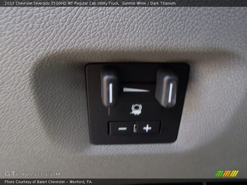 Summit White / Dark Titanium 2013 Chevrolet Silverado 3500HD WT Regular Cab Utility Truck
