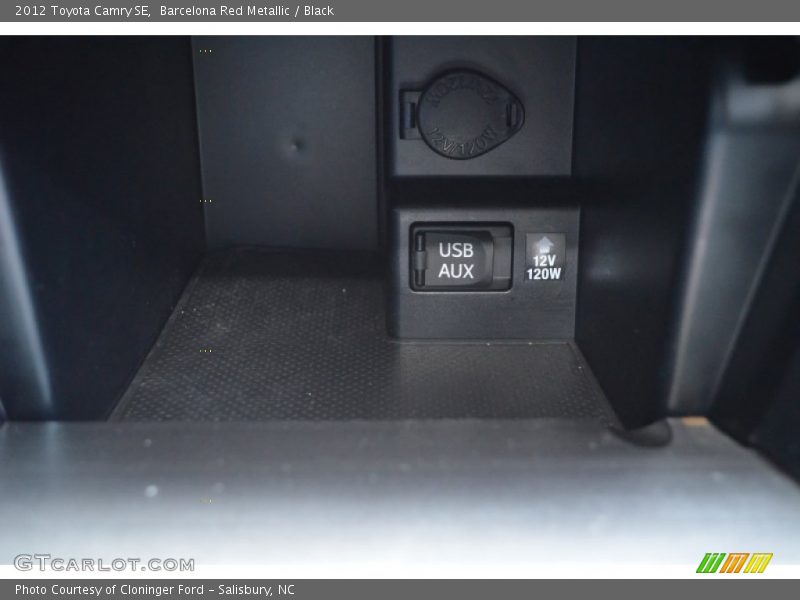 Barcelona Red Metallic / Black 2012 Toyota Camry SE