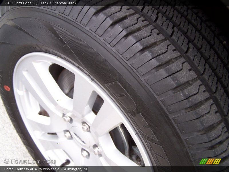 Black / Charcoal Black 2012 Ford Edge SE