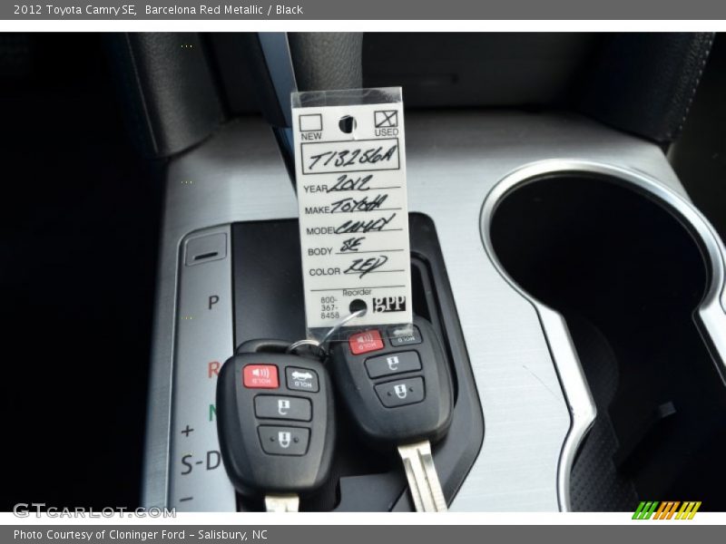 Barcelona Red Metallic / Black 2012 Toyota Camry SE