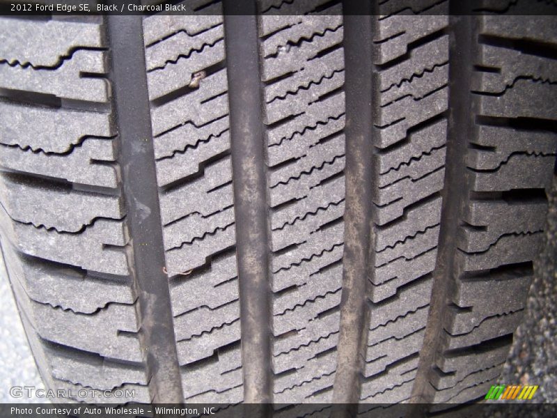 Black / Charcoal Black 2012 Ford Edge SE