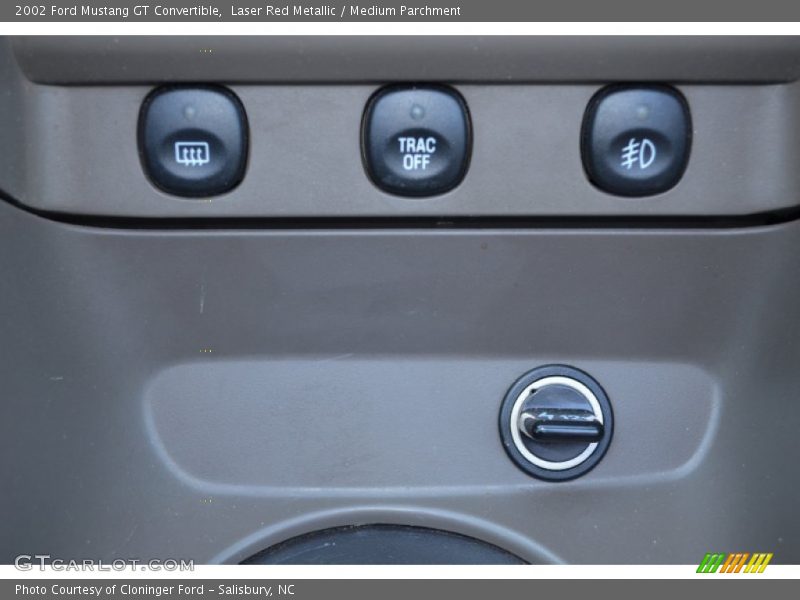 Controls of 2002 Mustang GT Convertible