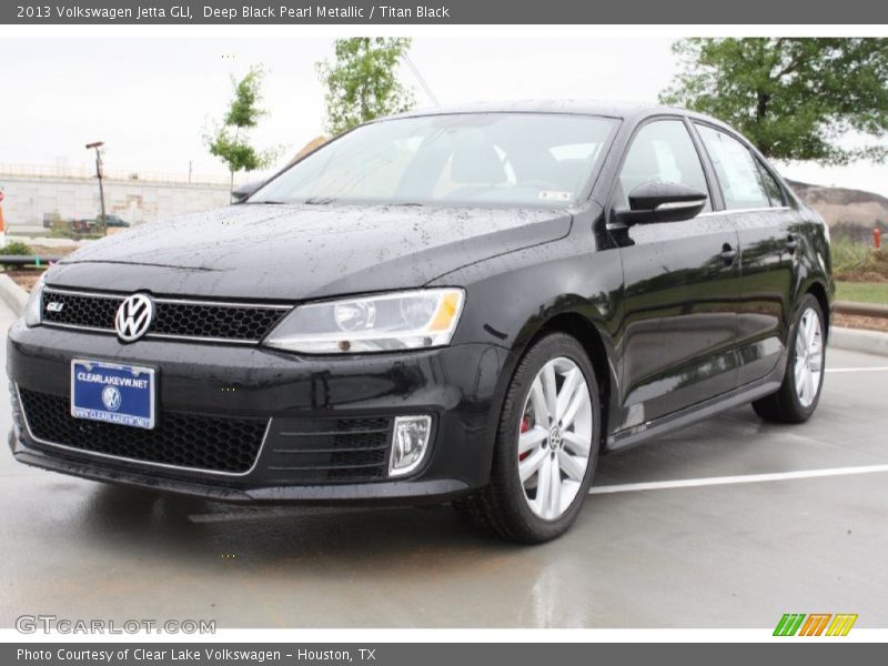 Deep Black Pearl Metallic / Titan Black 2013 Volkswagen Jetta GLI