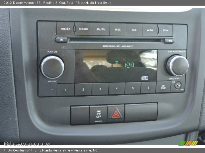 Redline 2-Coat Pearl / Black/Light Frost Beige 2012 Dodge Avenger SE