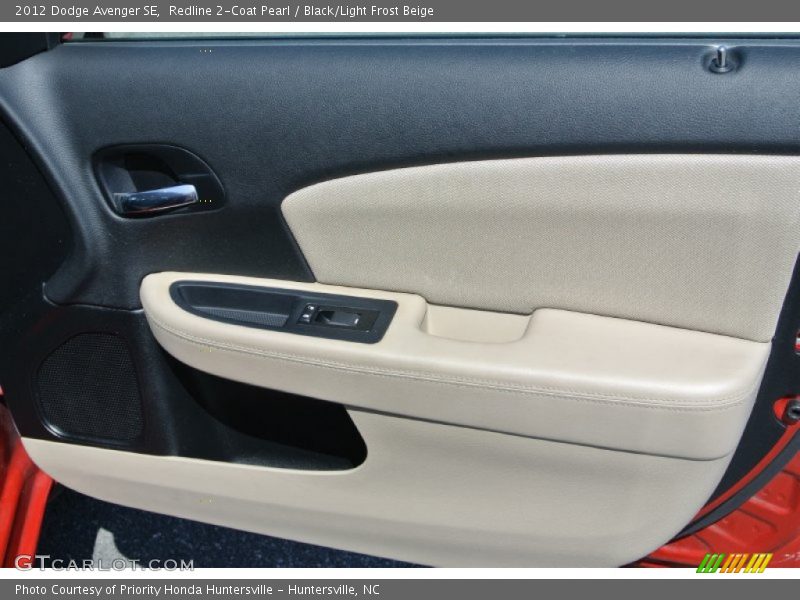 Redline 2-Coat Pearl / Black/Light Frost Beige 2012 Dodge Avenger SE