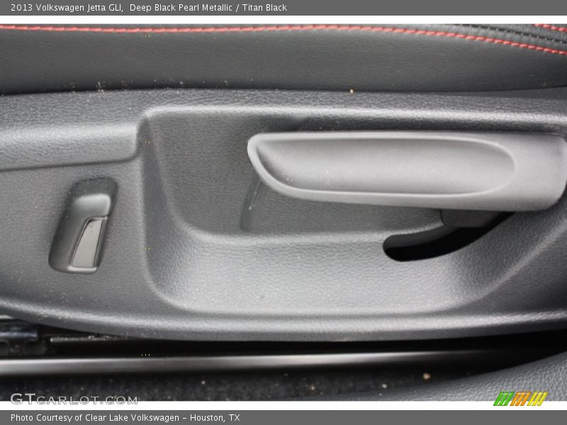 Deep Black Pearl Metallic / Titan Black 2013 Volkswagen Jetta GLI