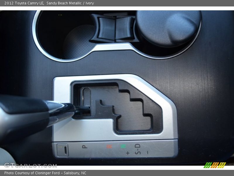 Sandy Beach Metallic / Ivory 2012 Toyota Camry LE