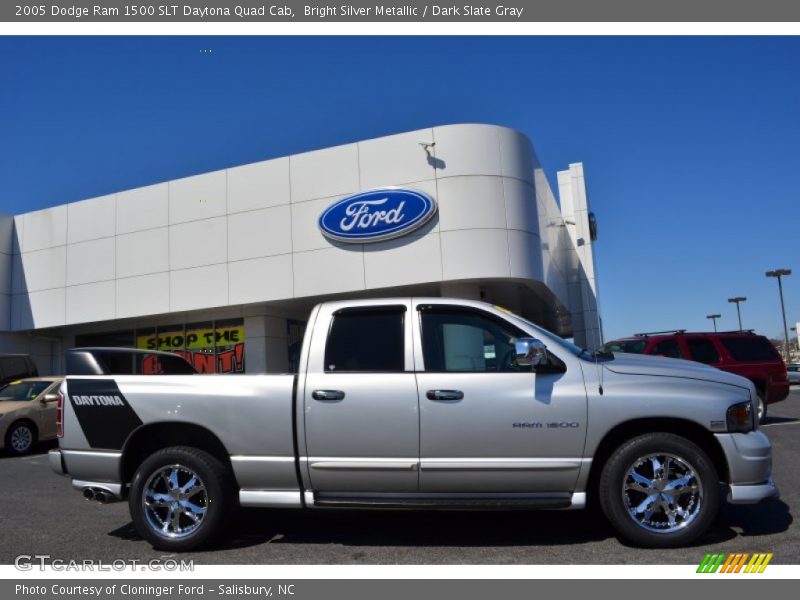 Bright Silver Metallic / Dark Slate Gray 2005 Dodge Ram 1500 SLT Daytona Quad Cab