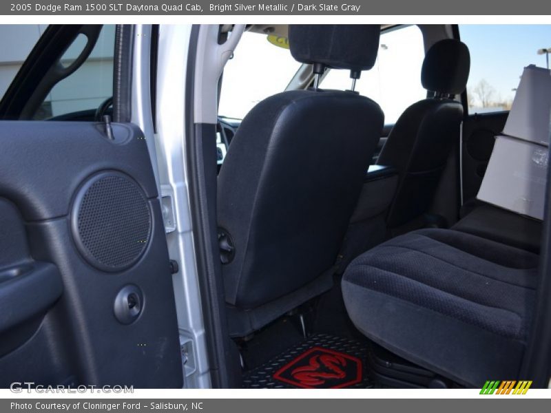 Bright Silver Metallic / Dark Slate Gray 2005 Dodge Ram 1500 SLT Daytona Quad Cab
