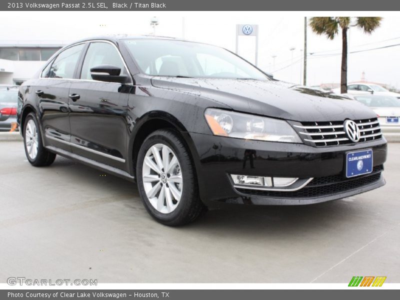 Black / Titan Black 2013 Volkswagen Passat 2.5L SEL