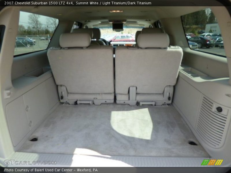 Summit White / Light Titanium/Dark Titanium 2007 Chevrolet Suburban 1500 LTZ 4x4