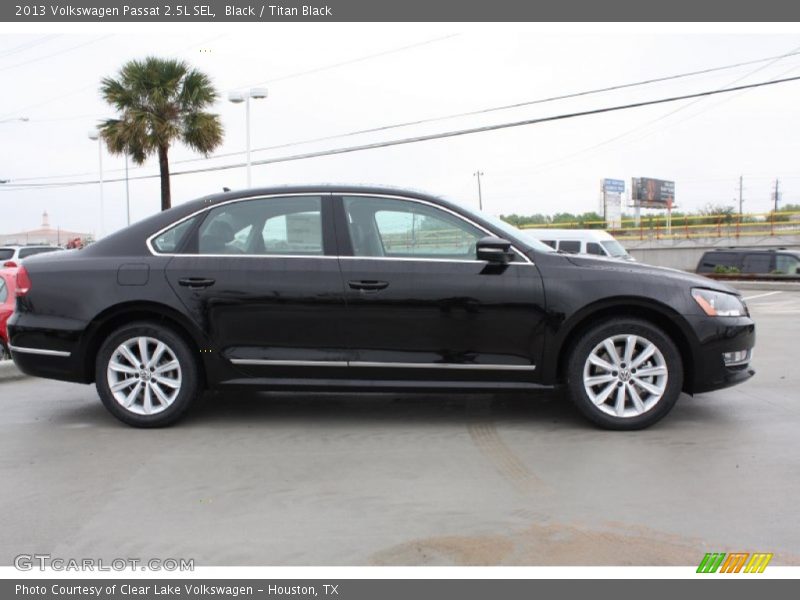 Black / Titan Black 2013 Volkswagen Passat 2.5L SEL