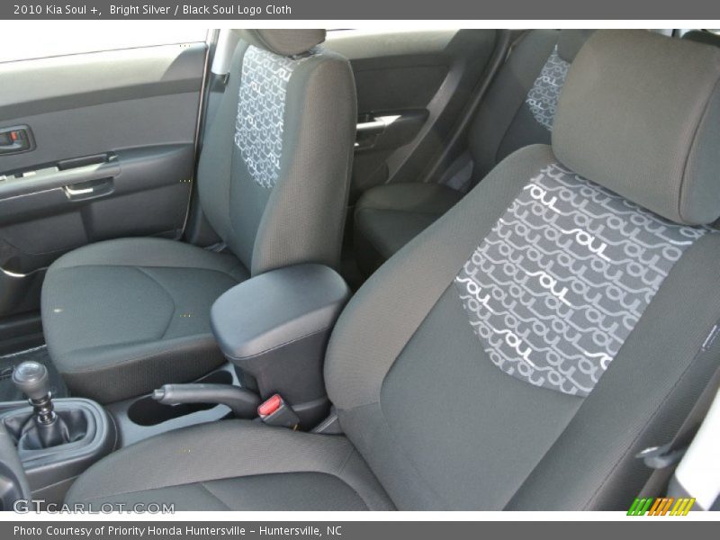 Bright Silver / Black Soul Logo Cloth 2010 Kia Soul +